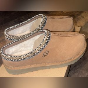 UGG Tasman slippers, size 10, new in box